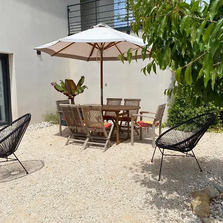 Διαμέρισμα Rez-de-villa Proche De La - Temana